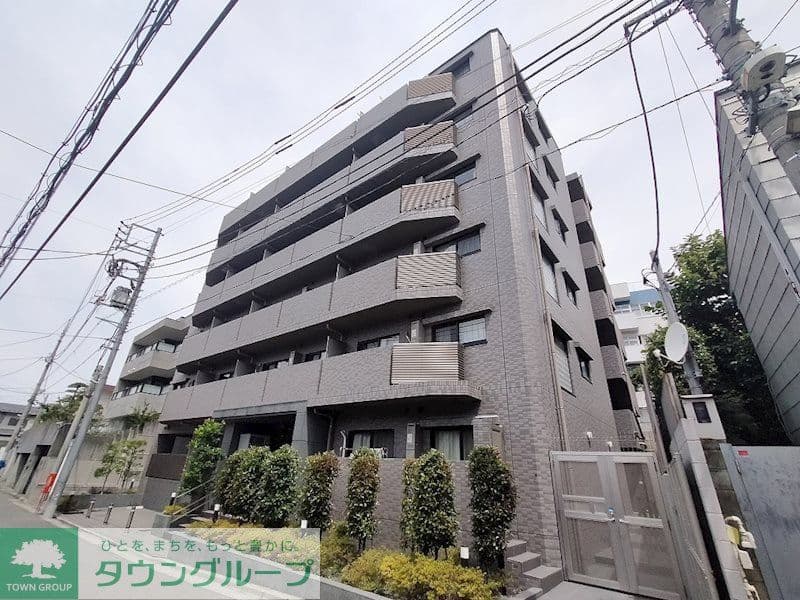 1K Mansion in Nakano, Tokyo - Image 1