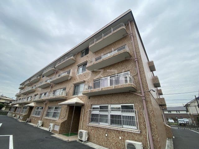 3SLDK Mansion in Setagaya, Tokyo - Image 1