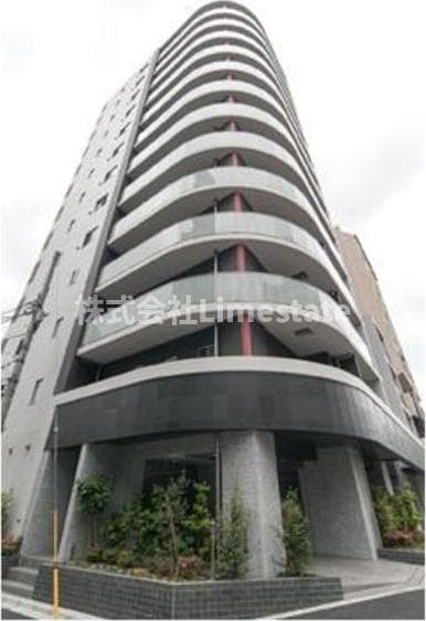 2LDK Mansion in Shinjuku, Tokyo - Image 1