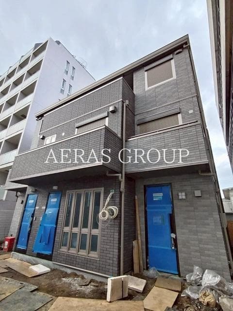3LDK Apartment in Meguro, Tokyo - Image 1