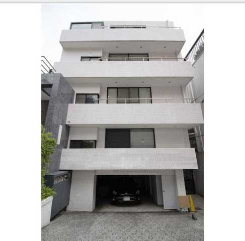 5SLDK Mansion in Minato, Tokyo - Image 1