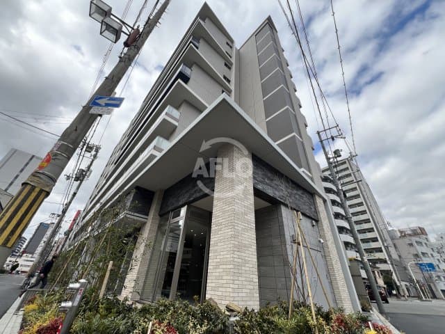 1DK Mansion in Naniwa-ku, Osaka - Image 1