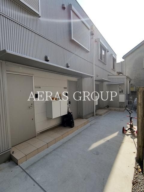 2LDK Apartment in Nakano, Tokyo - Image 1