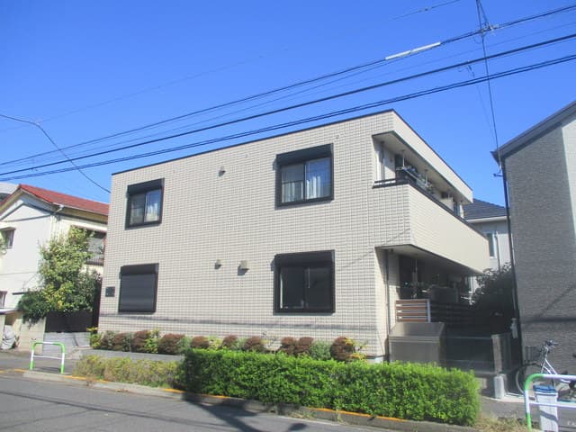 1LDK Mansion in Setagaya, Tokyo - Image 1