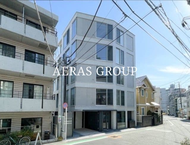 1LDK Mansion in Meguro, Tokyo - Image 1