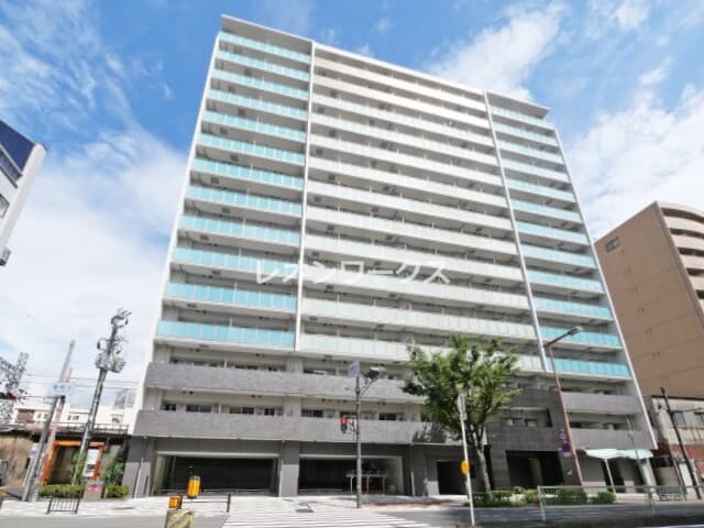 1K Mansion in Kita-ku, Osaka - Image 1