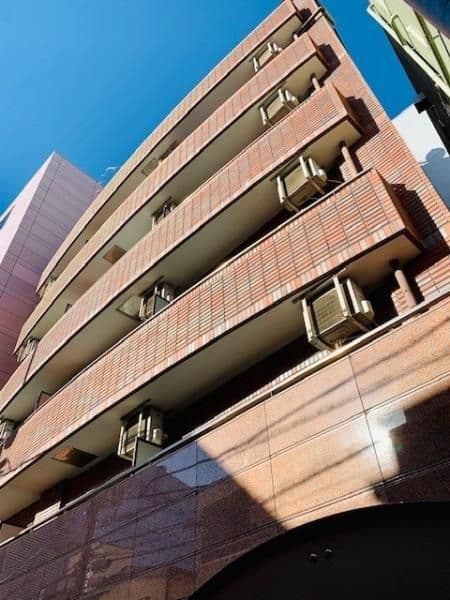 1K Mansion in Shibuya, Tokyo - Image 1