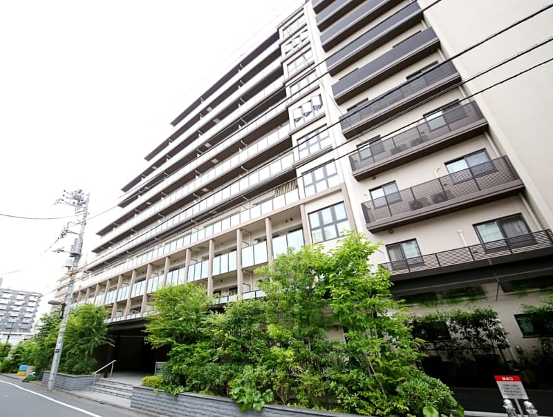 1LDK Mansion in Shinjuku, Tokyo - Image 1