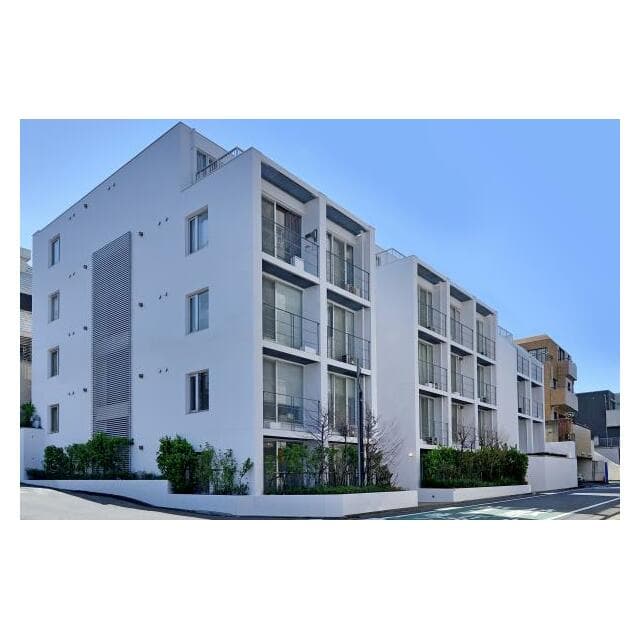 1LDK Mansion in Meguro, Tokyo - Image 1