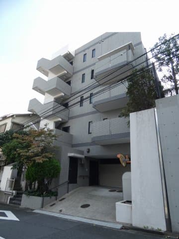2SLDK Mansion in Shinjuku, Tokyo