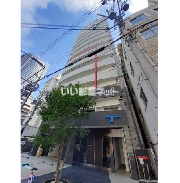 1K Mansion in Kita-ku, Osaka - Image 1