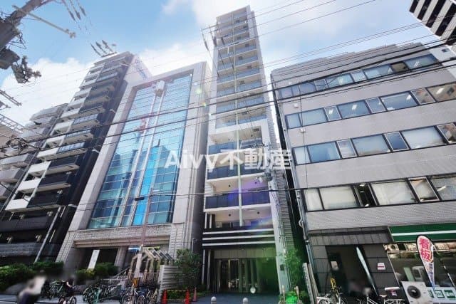 1K Mansion in Chuo-ku, Osaka - Image 1