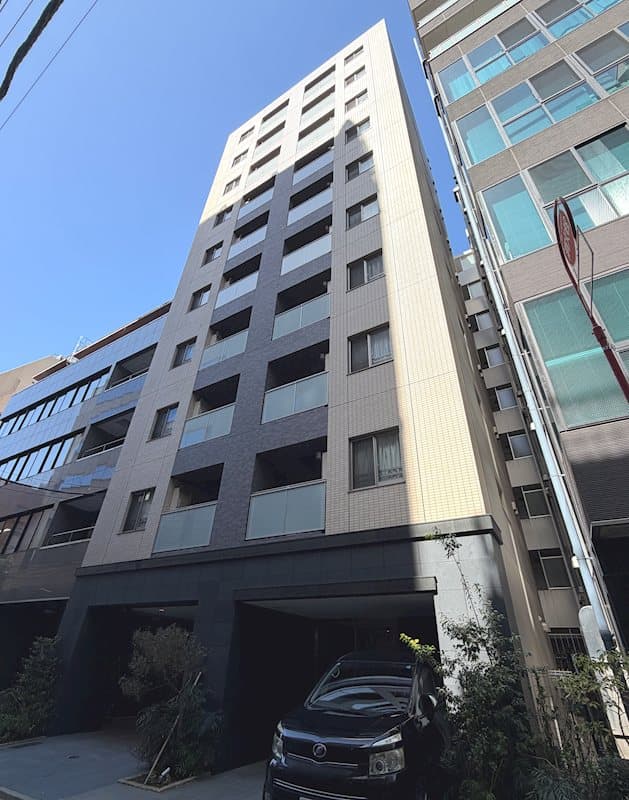 1LDK Mansion in Chiyoda, Tokyo - Image 1