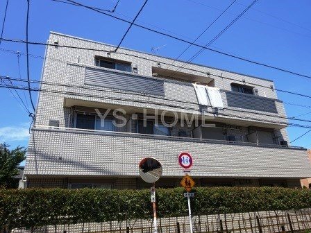 1DK Mansion in Nakano, Tokyo - Image 1
