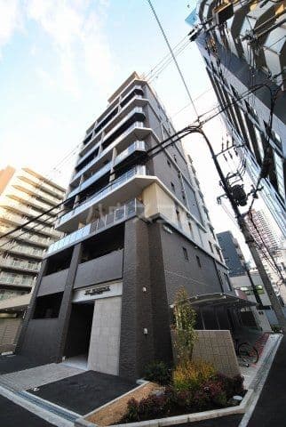 1LDK Mansion in Kita-ku, Osaka - Image 1