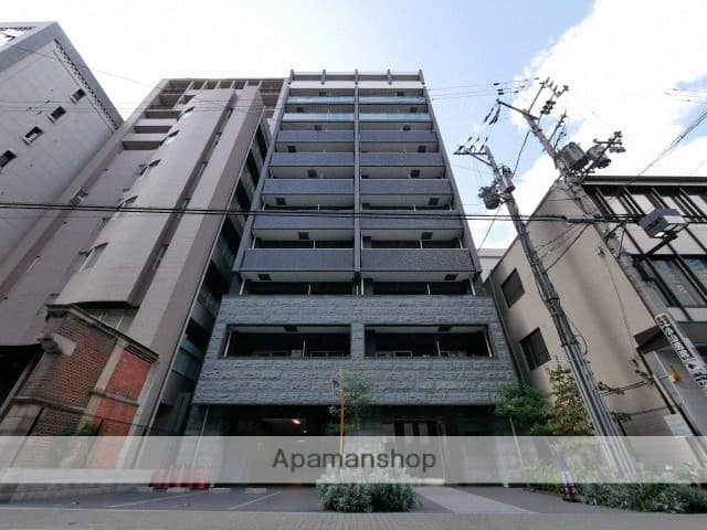1K Mansion in Kita-ku, Osaka - Image 1