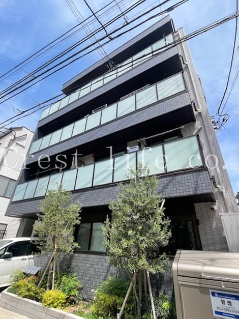 1LDK Mansion in Shinjuku, Tokyo - Image 1