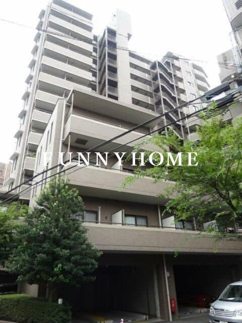 1DK Mansion in Meguro, Tokyo - Image 1