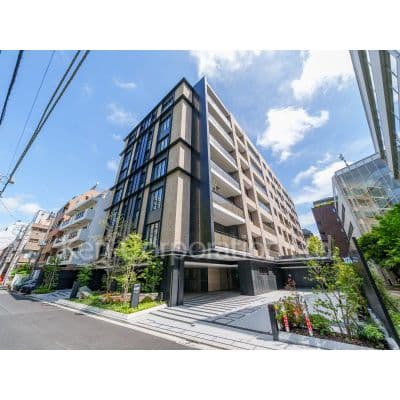 2LDK Mansion in Chiyoda, Tokyo - Image 1