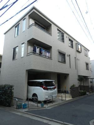 1K Mansion in Meguro, Tokyo - Image 1