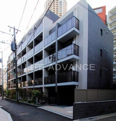 1K Mansion in Meguro, Tokyo - Image 1