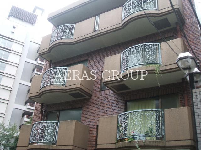 ワンルーム Mansion in Meguro, Tokyo - Image 1
