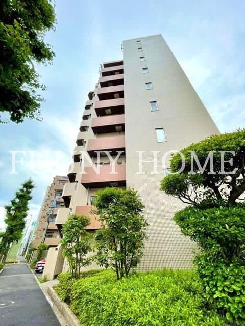 2LDK Mansion in Meguro, Tokyo - Image 1