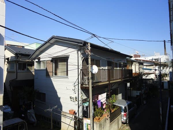 2LDK Apartment in Nakano, Tokyo - Image 1