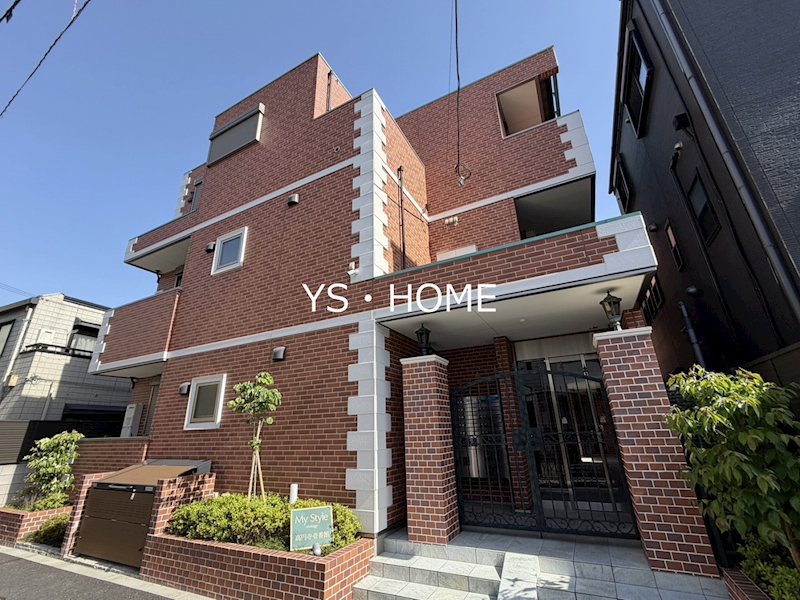 2LDK Mansion in Suginami, Tokyo - Image 1