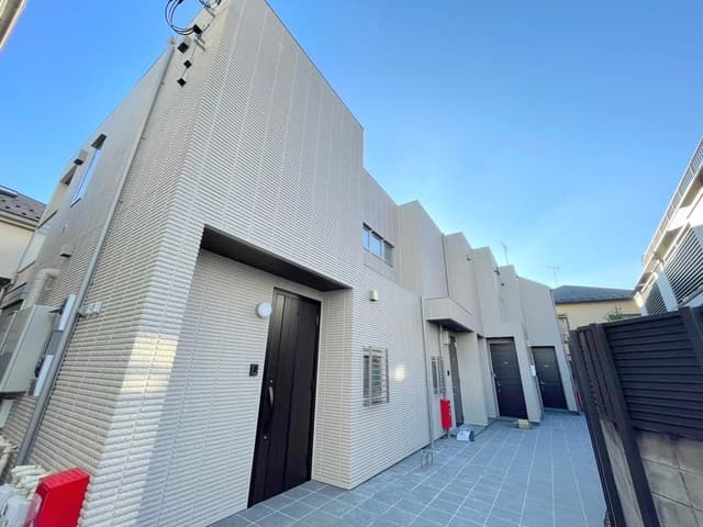 1LDK Mansion in Shibuya, Tokyo - Image 1
