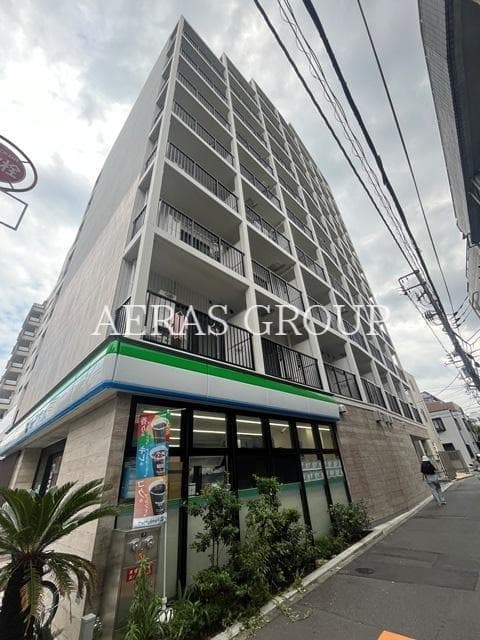 1DK Mansion in Nakano, Tokyo - Image 1