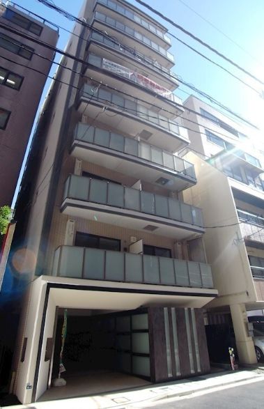 1LDK Mansion in Chiyoda, Tokyo - Image 1