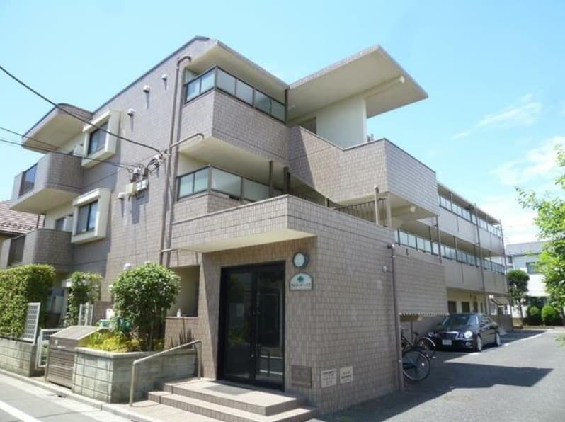 3LDK Mansion in Suginami, Tokyo - Image 1