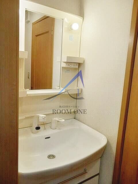 2LDK Apartment in Setagaya, Tokyo - Image 1