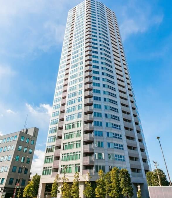 2LDK Mansion in Minato, Tokyo - Image 1