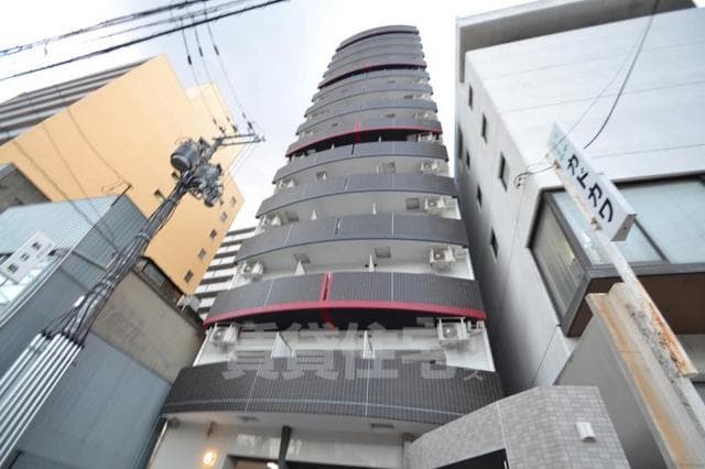1K Mansion in Naniwa-ku, Osaka - Image 1