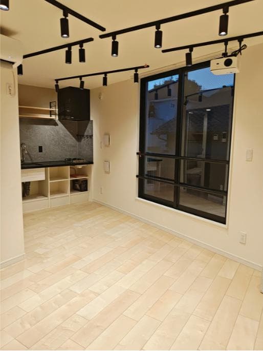 1LDK Mansion in Meguro, Tokyo - Image 1