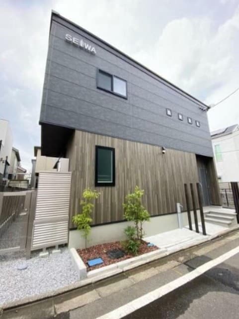 2LDK Apartment in Setagaya, Tokyo - Image 1
