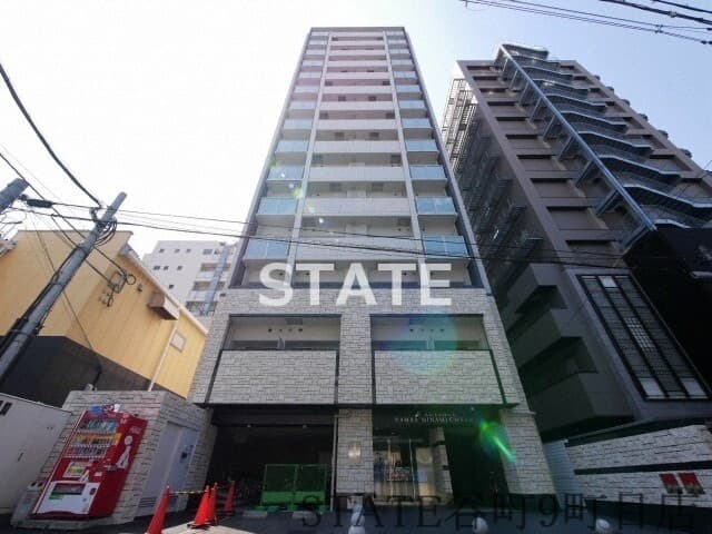 1K Mansion in Naniwa-ku, Osaka - Image 1