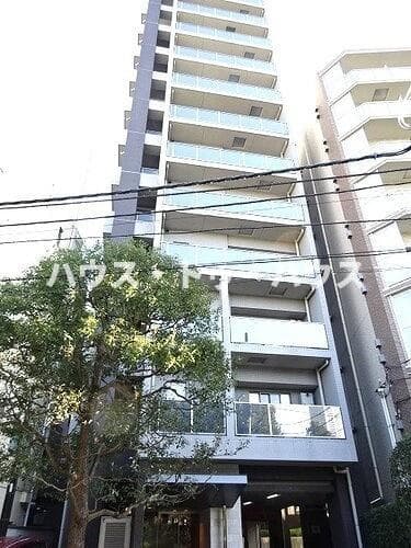 2LDK Mansion in Toshima, Tokyo - Image 1