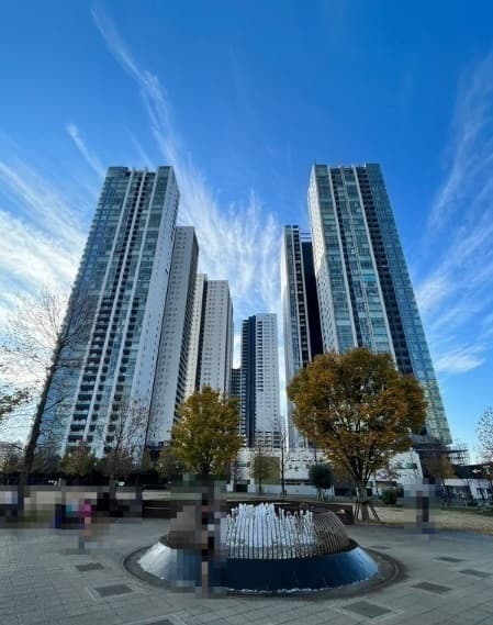 1LDK Mansion in Minato, Tokyo - Image 1