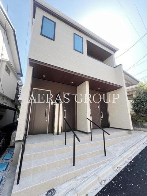 1LDK Apartment in Shinjuku, Tokyo - Image 1