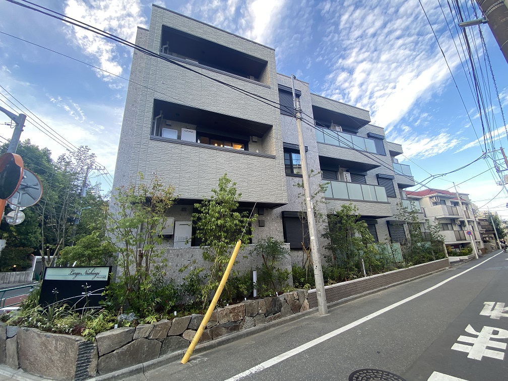 1LDK Mansion in Suginami, Tokyo - Image 1
