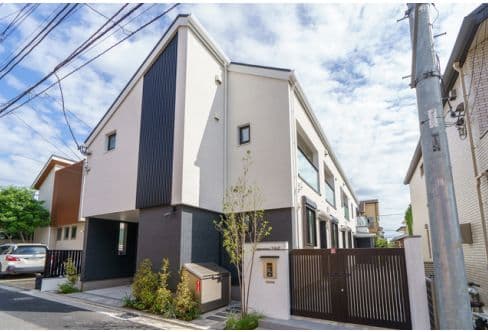 2LDK Apartment in Setagaya, Tokyo - Image 1