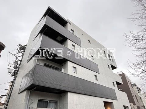 1LDK Mansion in Shinjuku, Tokyo - Image 1