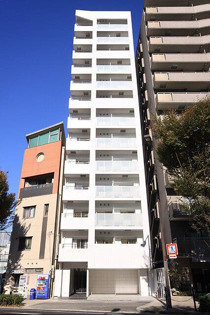 1K Mansion in Kita-ku, Osaka - Image 1