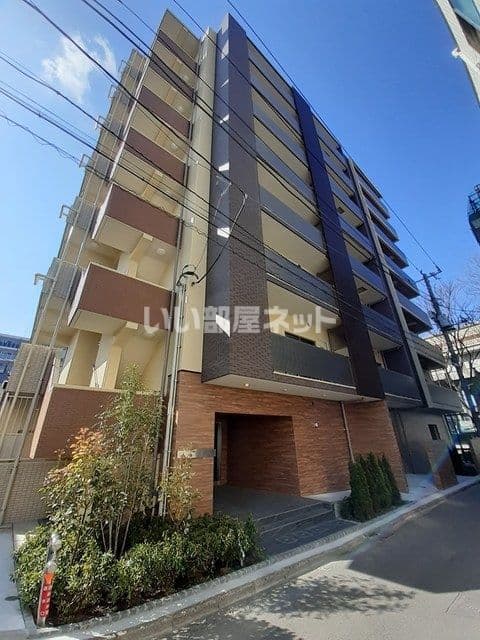 2LDK Mansion in Suginami, Tokyo - Image 1
