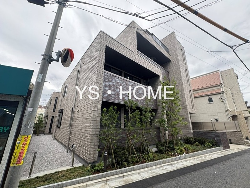 1LDK Mansion in Suginami, Tokyo - Image 1