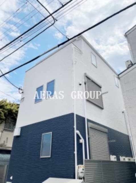 1LDK Apartment in Nakano, Tokyo - Image 1