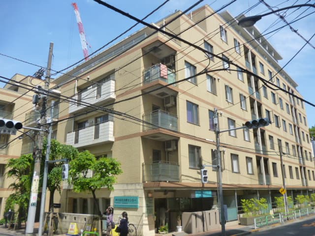 1LDK Mansion in Minato, Tokyo - Image 1
